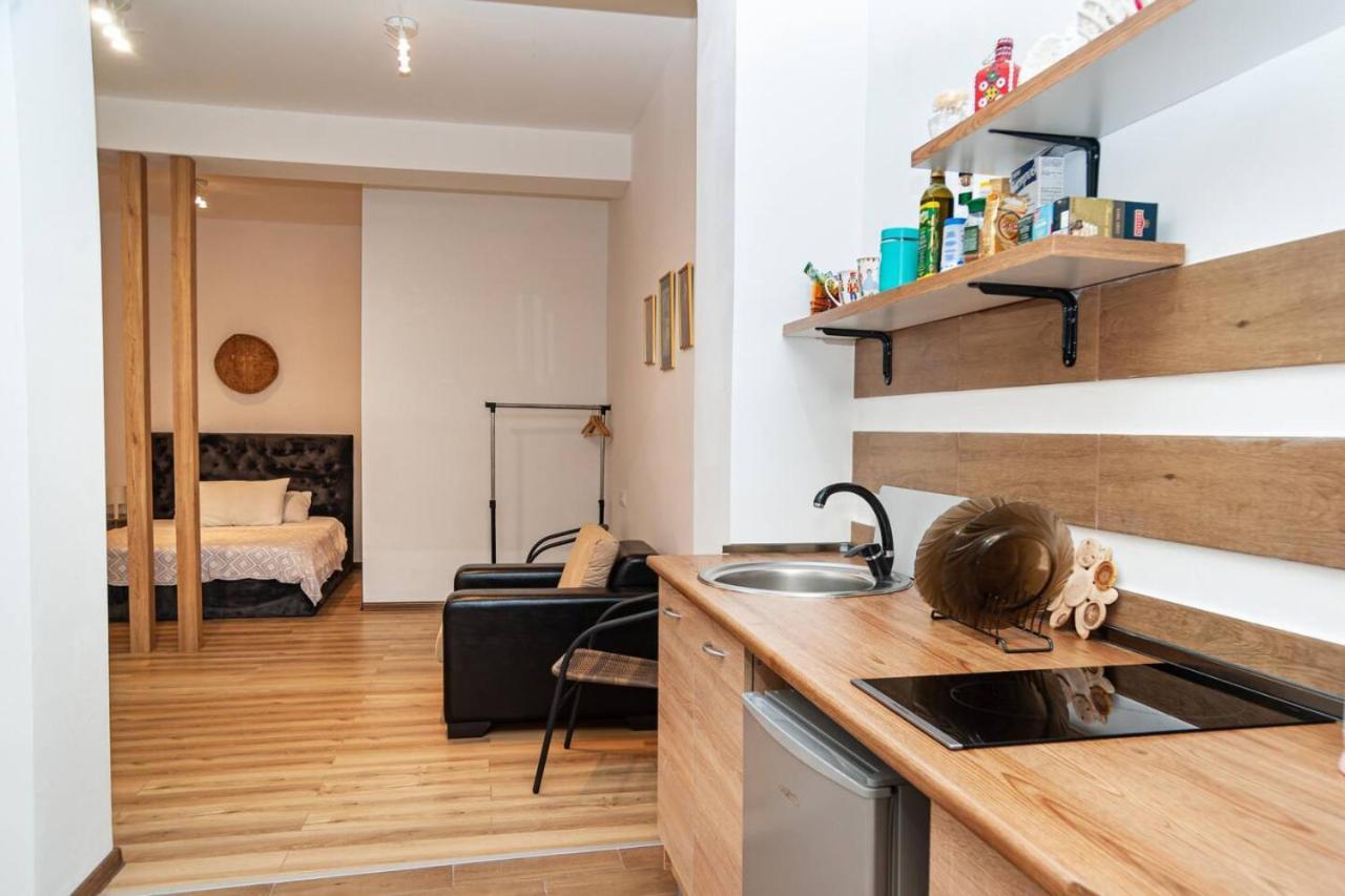 Cute Ground Floor With Free Parking Aussie Hosts Apartment Tbilisi Exterior photo